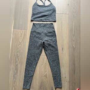Beyond Yoga small set gray
